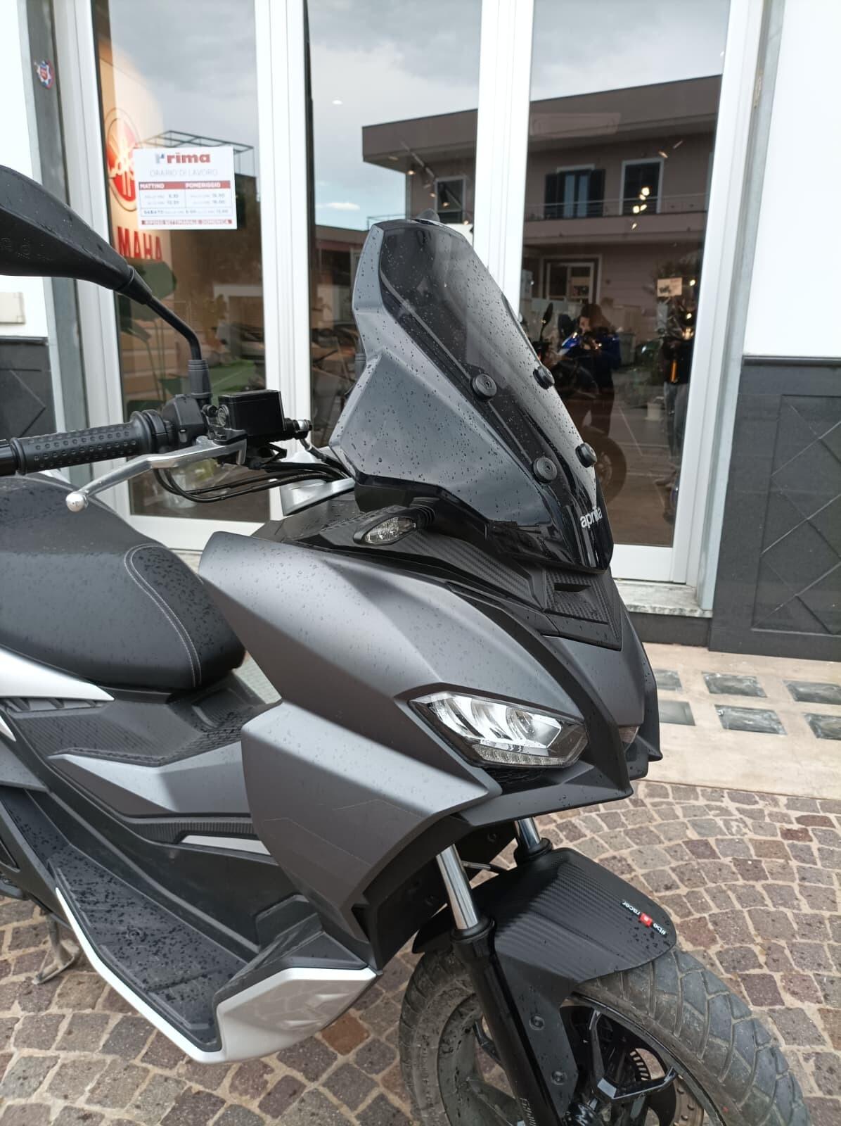 Aprilia SR GT 200