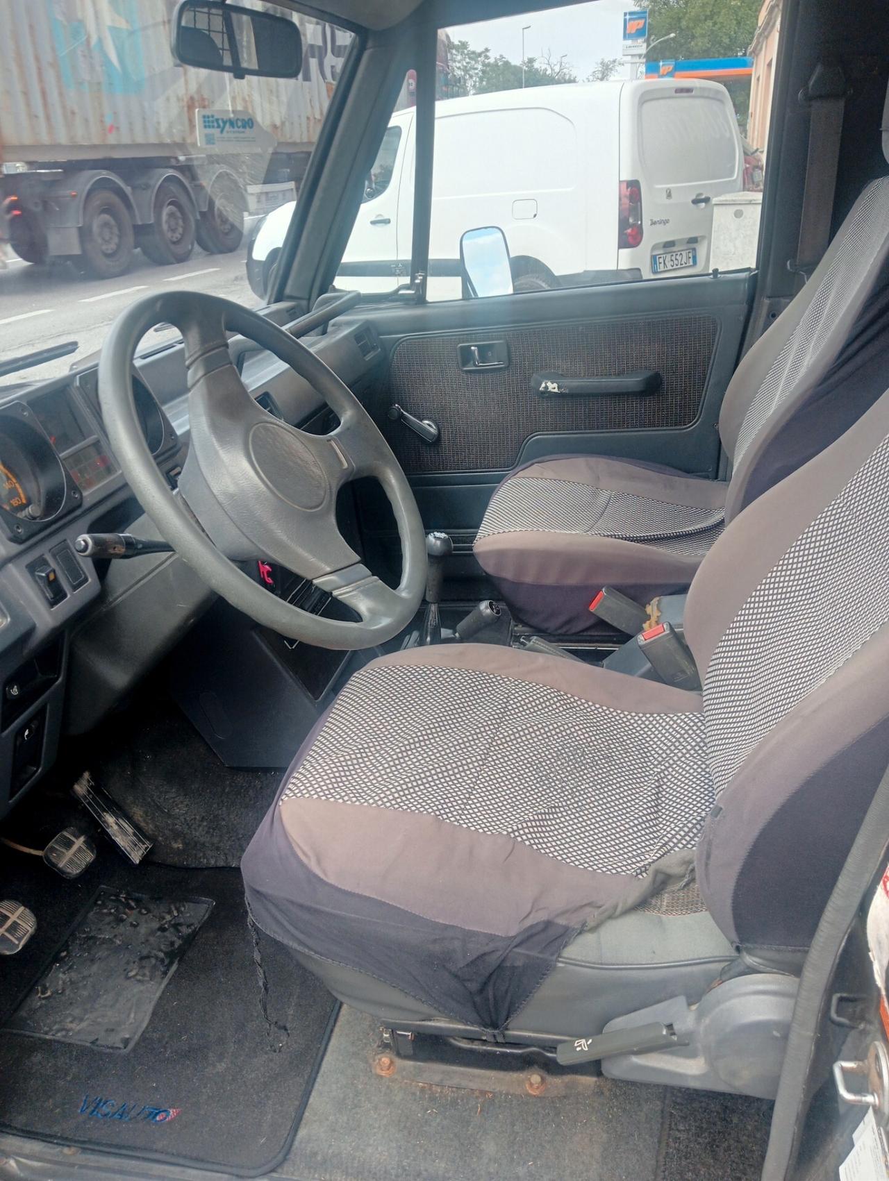 Mitsubishi Pajero 2.5 TDI 4x4 Autocarro