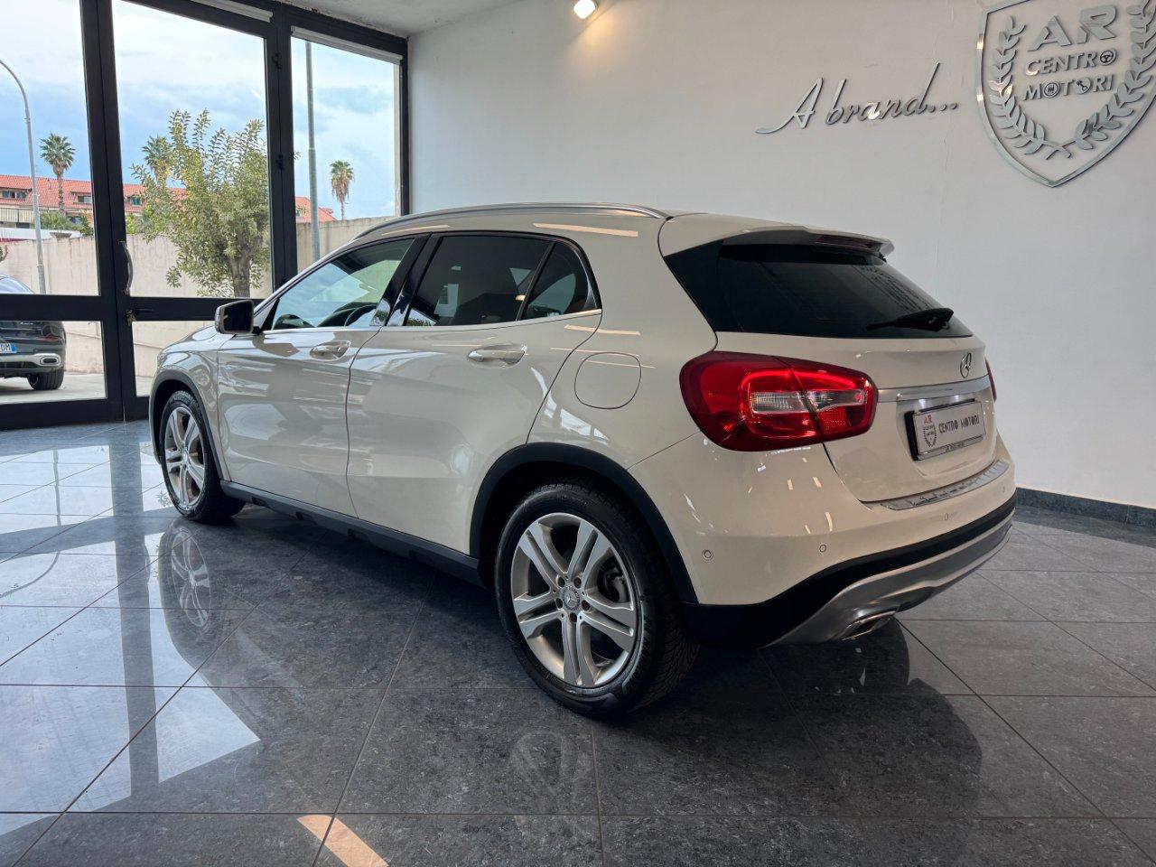 Mercedes GLA 180 d (cdi) Sport auto Navi Pelle