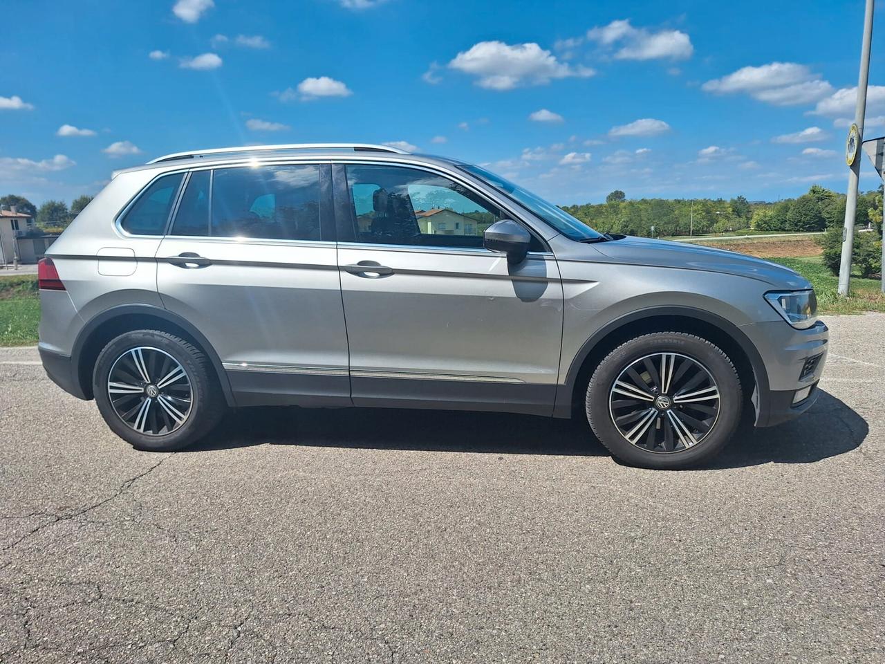 Volkswagen Tiguan 2.0 TDI SCR 4MOTION Business BlueMotion Technology