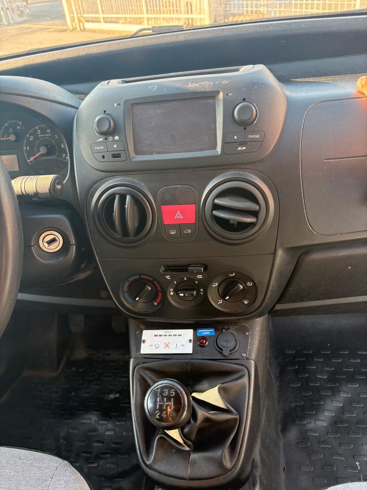Fiat Fiorino 1.3 MJT 95CV Combinato Adventure
