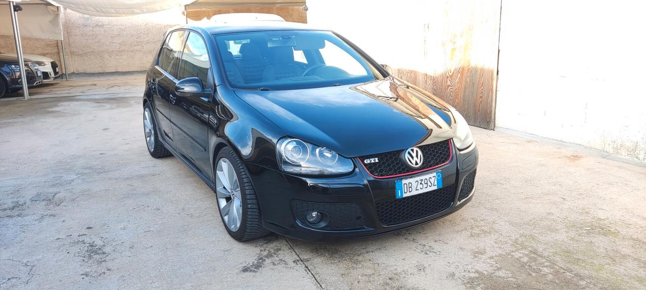 Volkswagen Golf GTI 2.0 16V TFSI 5p. DSG TURBO