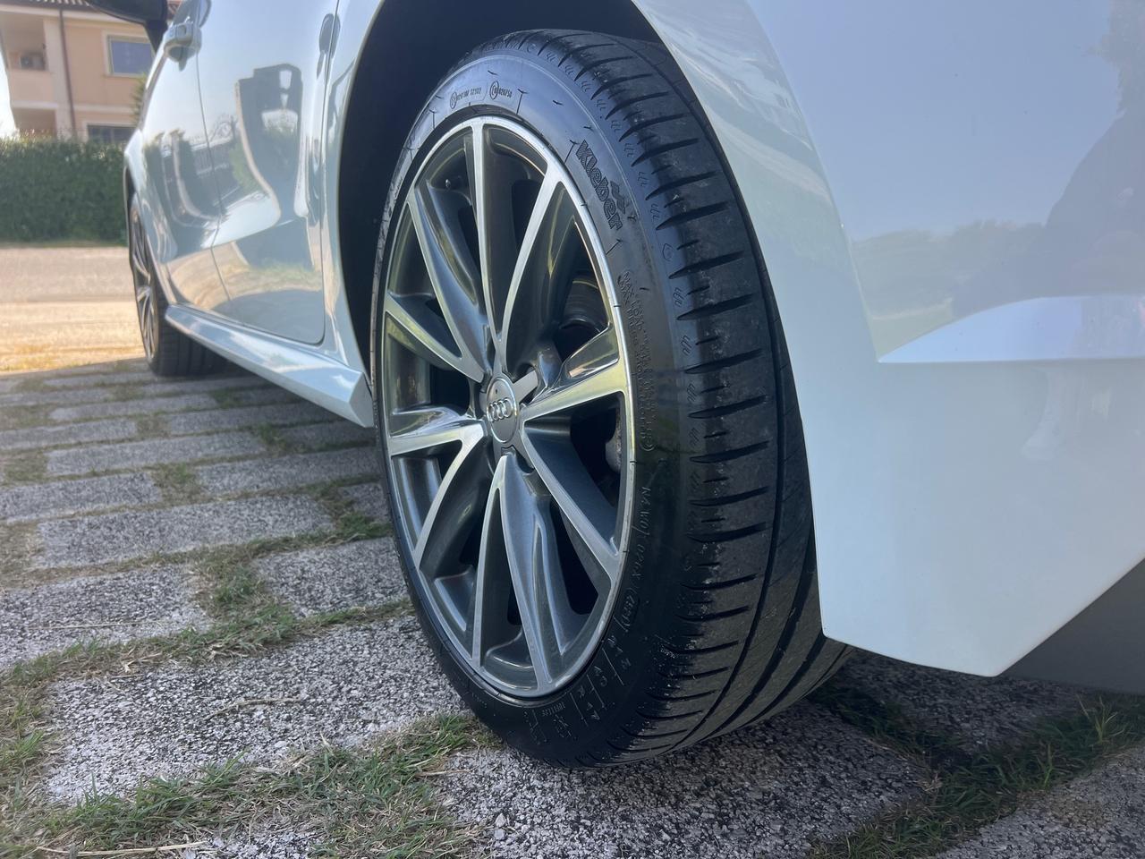 Audi A1 SPORTBACK 1.4TDI 90CV S-LINE-2017