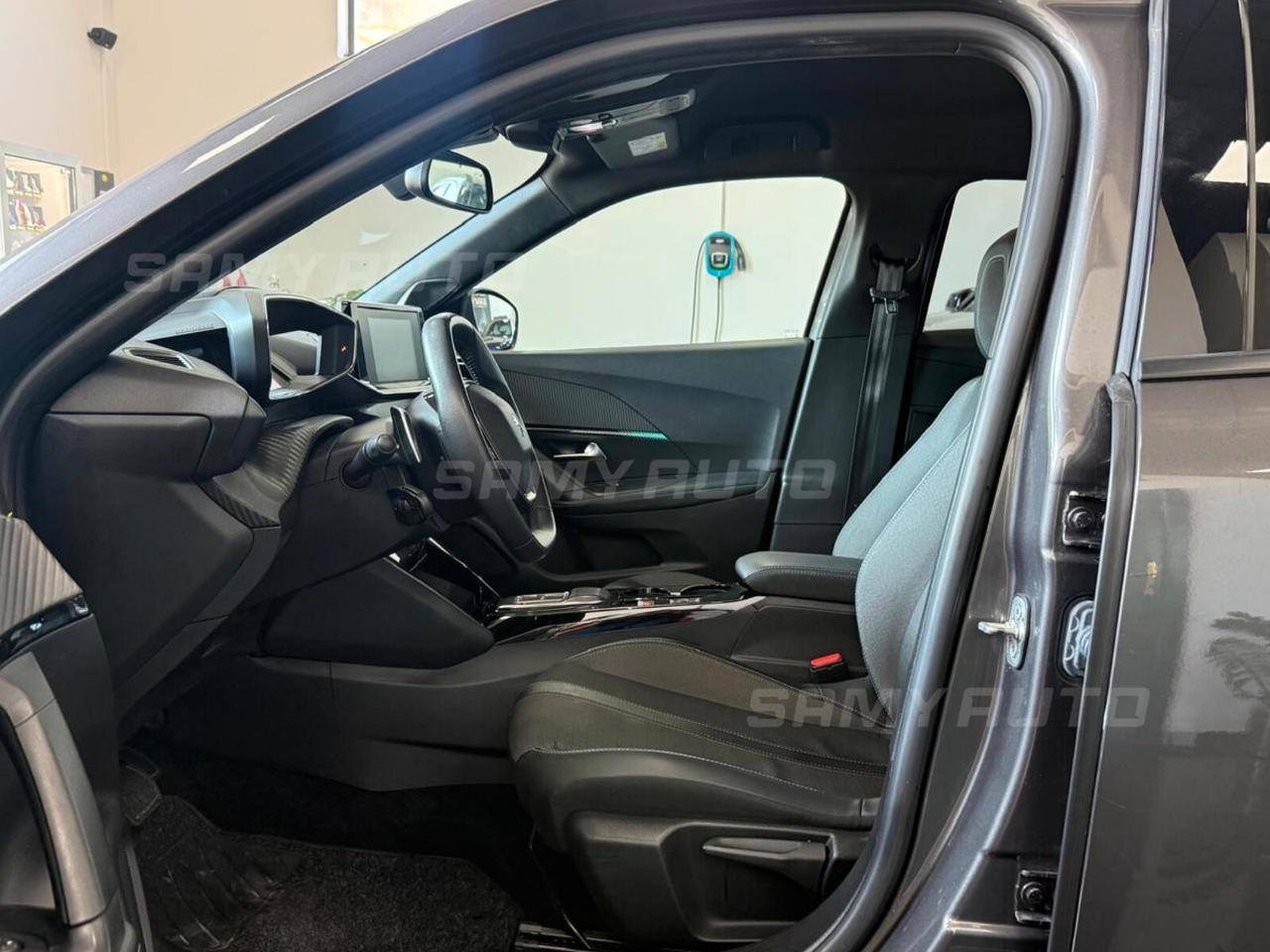 Peugeot 2008 PureTech 130 S&S EAT8 GT