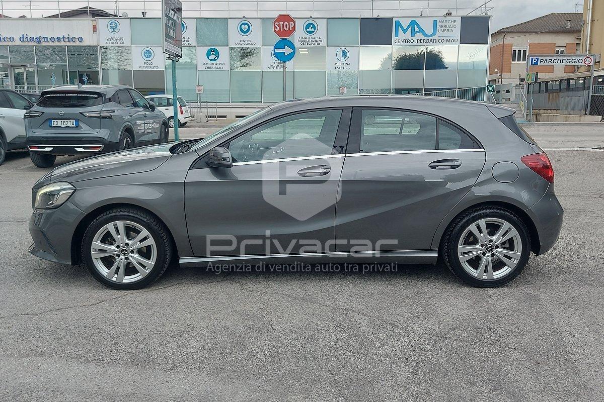 MERCEDES A 180 d Business