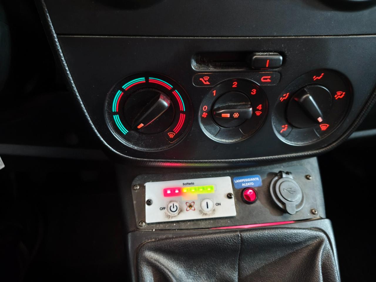 Fiat fiorino 1.3 Multijet 95cv ( allestimento officina) 12 mesi di garanzia