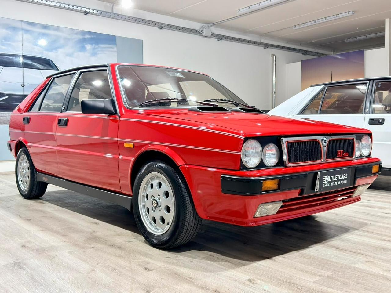 LANCIA DELTA 2.0 TURBO HF 4WD TORINO RESTAURO