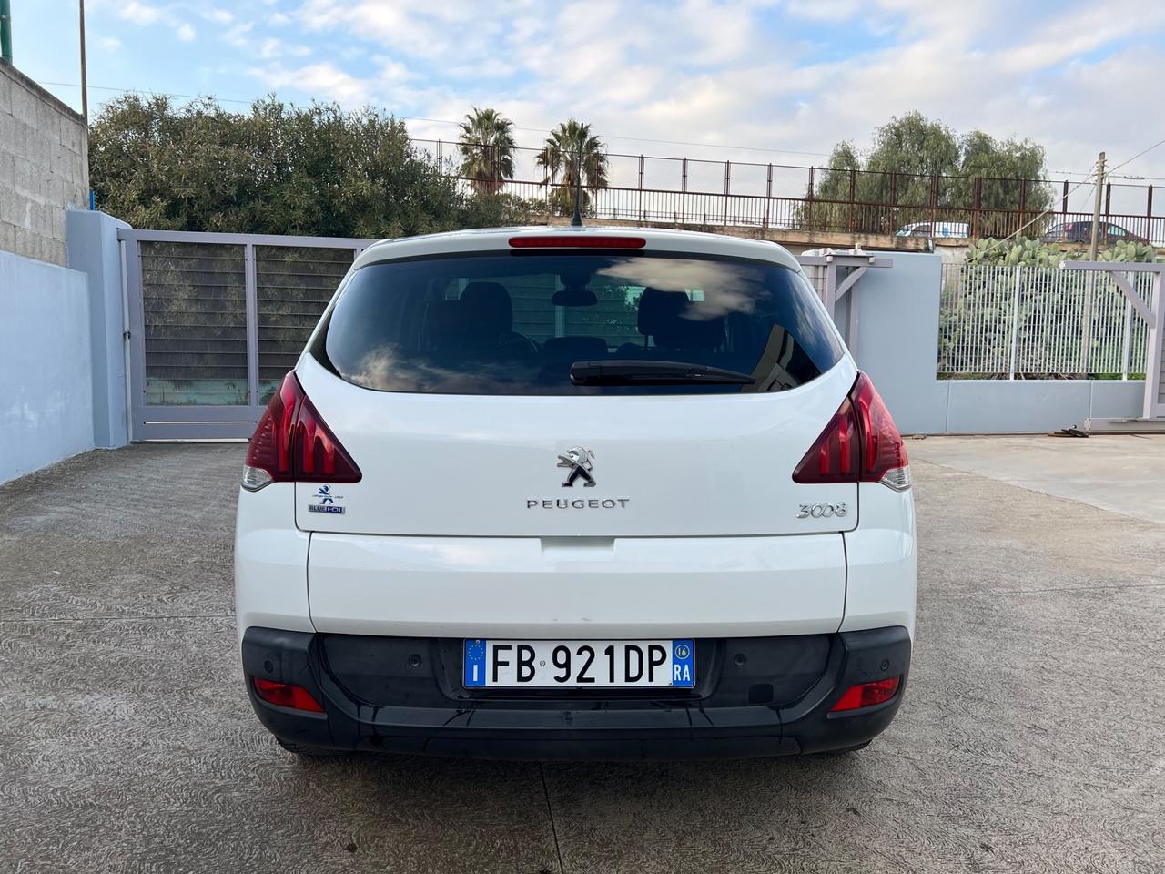 Peugeot 3008 1.6 Hdi 120 Cv Allure | 2016