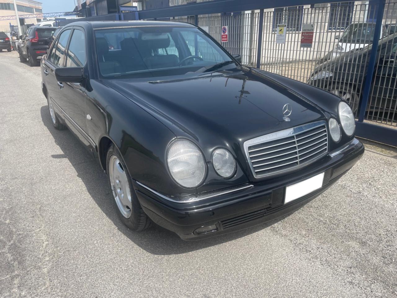 Mercedes-benz E 200 E 200 Kompressor cat Avantgarde