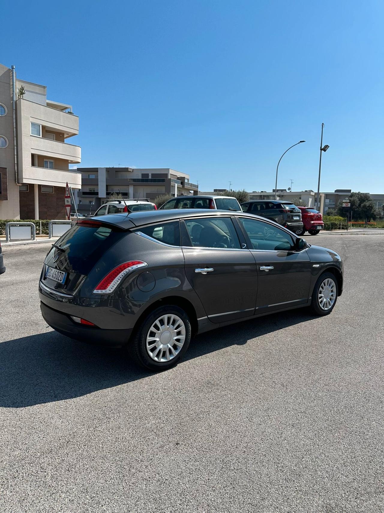 Lancia Delta 1.6 MJT DPF Platino