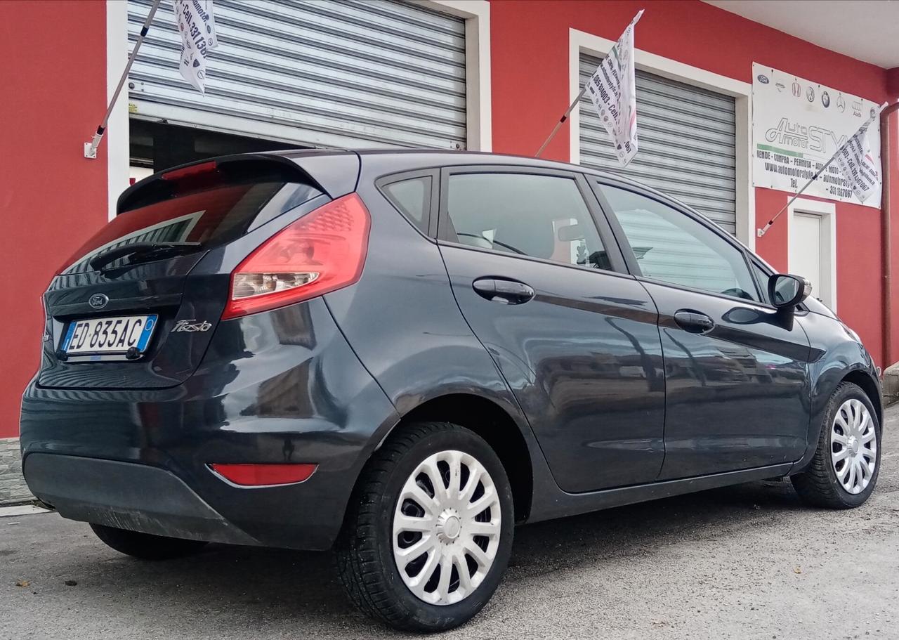 Ford Fiesta 1.4 TDCi 5p. Titanium