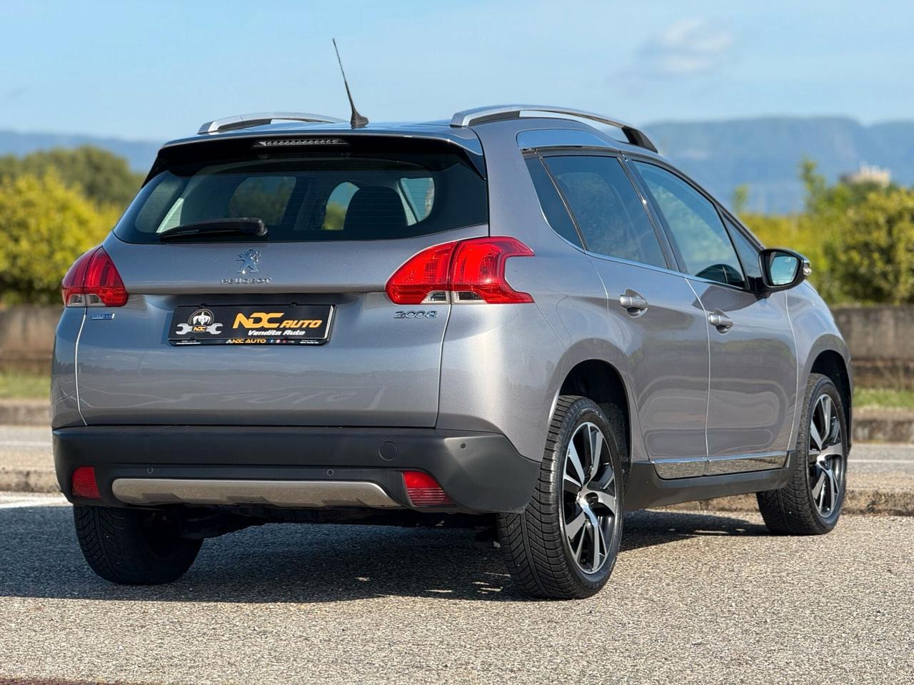 Peugeot 2008 BlueHDi 100 Black Matt