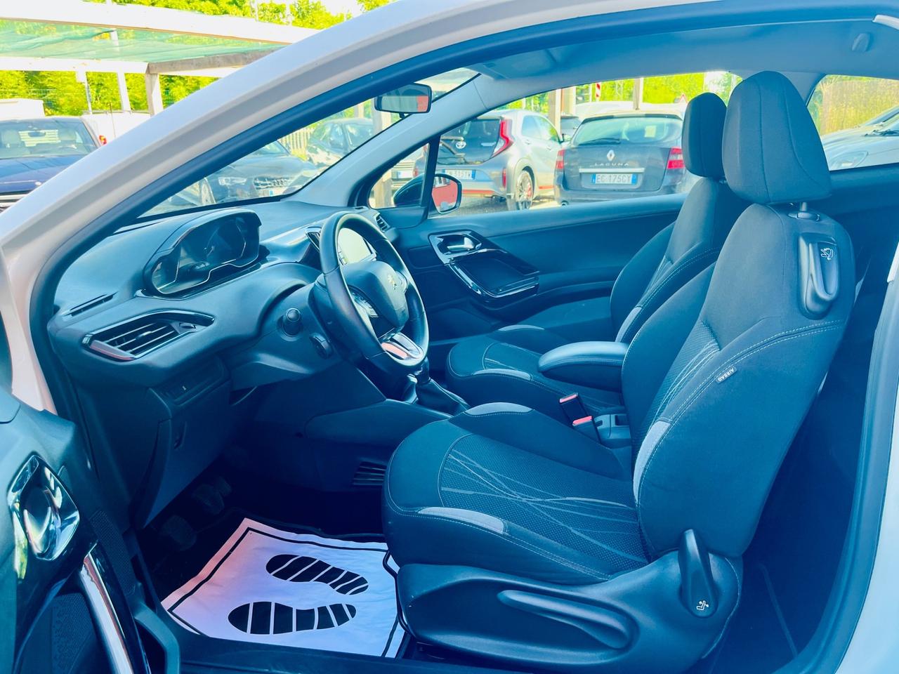 Peugeot 208 1.2 VTi S 82 CV 3 porte