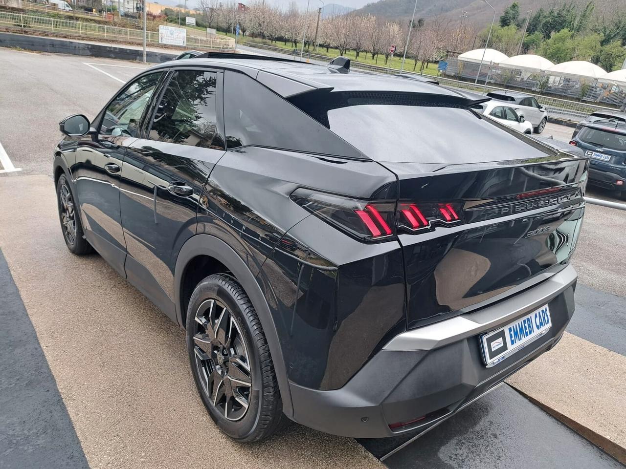 PEUGEOT 3008 1.2 BENZINA/HYBRID 136 CV EAT ALLURE