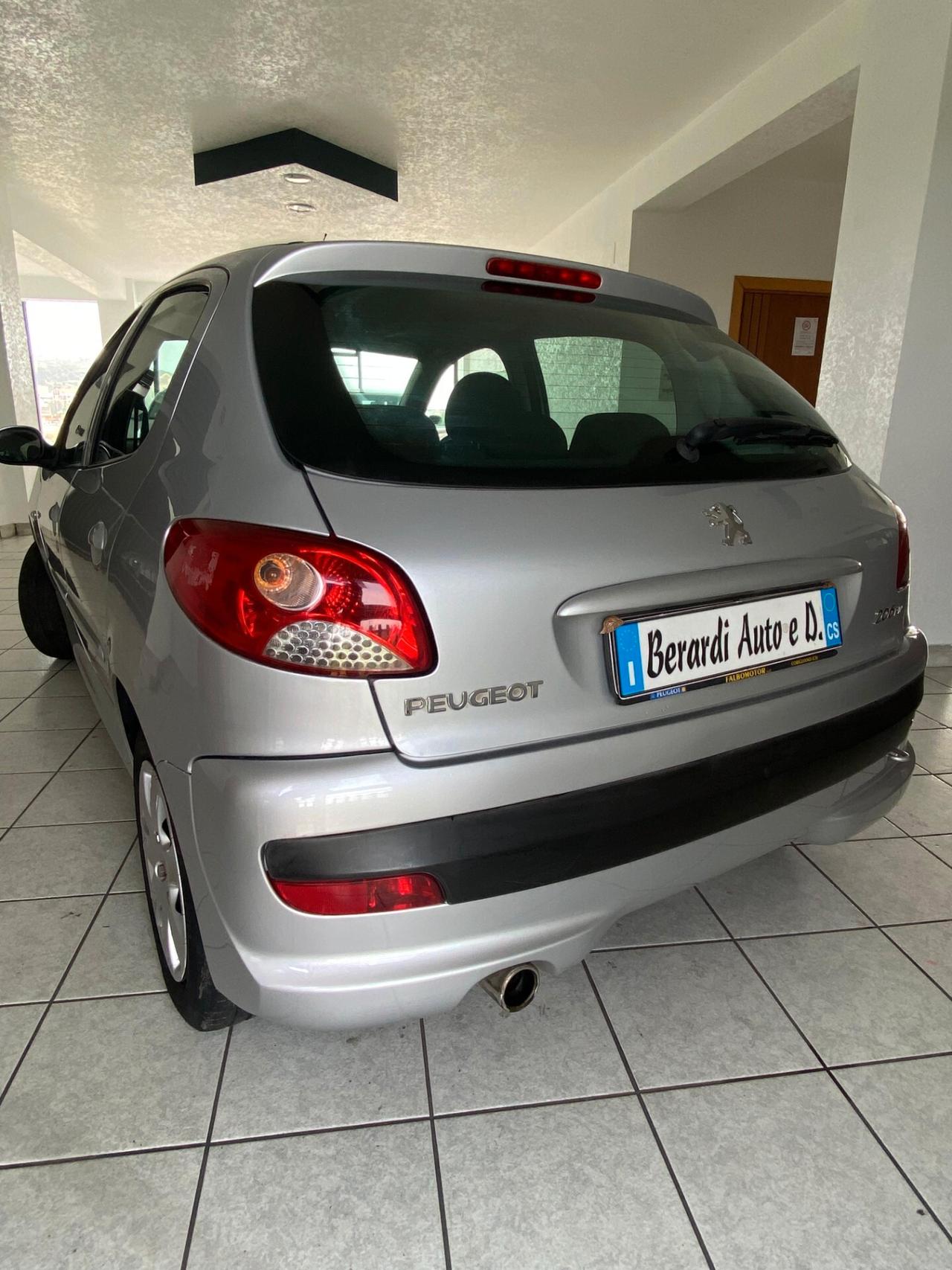 Peugeot 206 Plus 1.1 60CV 5p. ONE Line