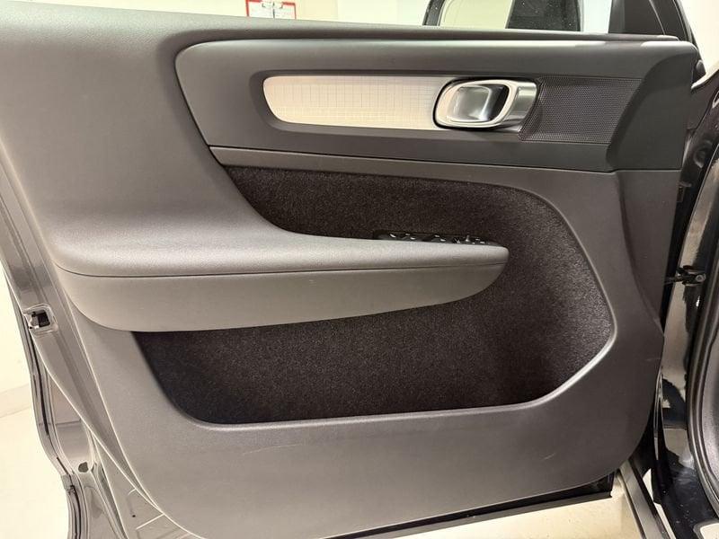 Volvo XC40 Recharge T4 Plug-in Hybrid auto Recharge Core