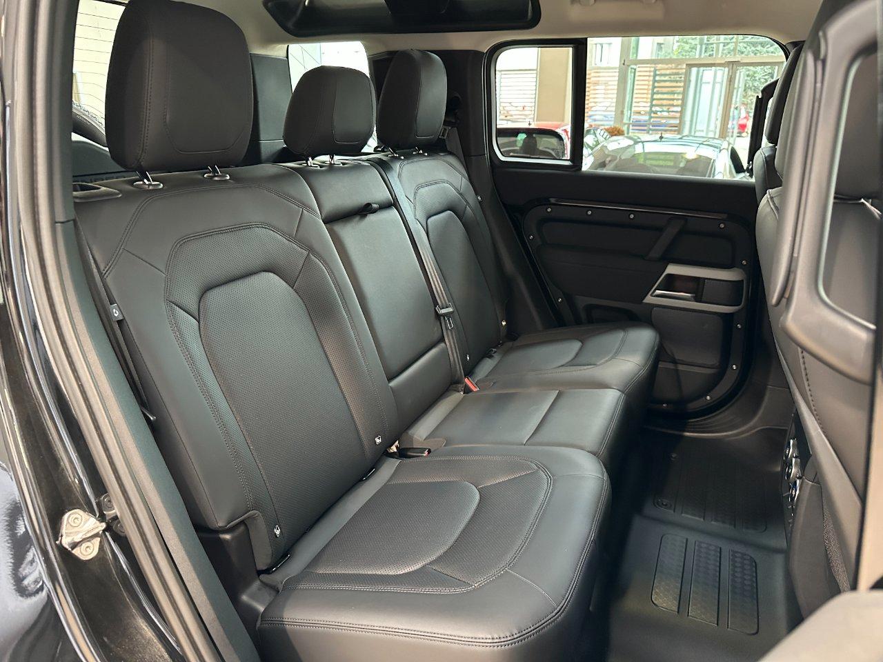 Land Rover Defender 110 3.0d i6 mhev SE awd 250cv auto