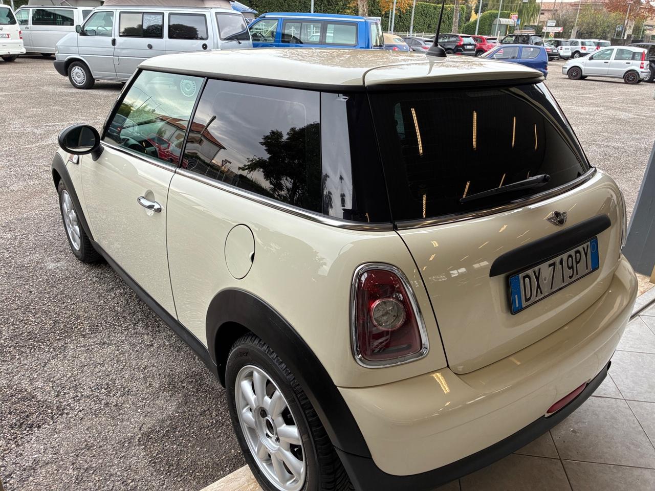 Mini 1.6 16V Cooper Hatchback
