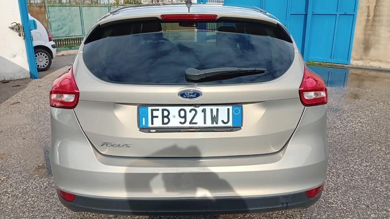 Ford focus 5P-1.5 tdci-titanium-full-2016