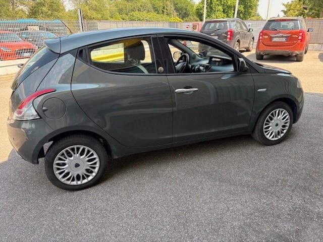 Lancia Ypsilon 1.2 69 CV 5 porte GPL Ecochic Gold