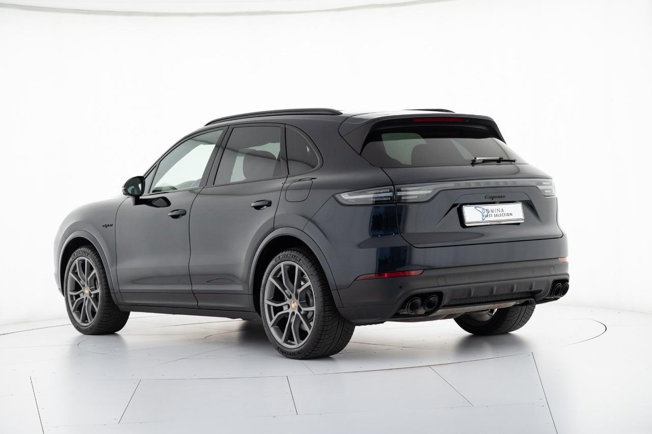 Porsche Cayenne 3.0 V6 E-Hybrid Platinum Edition