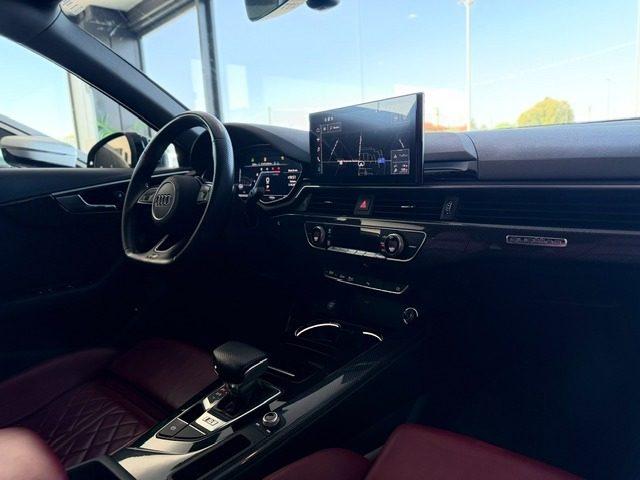 AUDI S4 Avant TDI 347cv Black Edition sport attitude