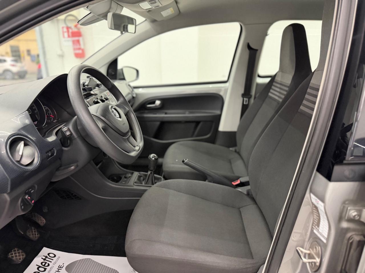 Volkswagen up! 1.0 5p. move 11.2017