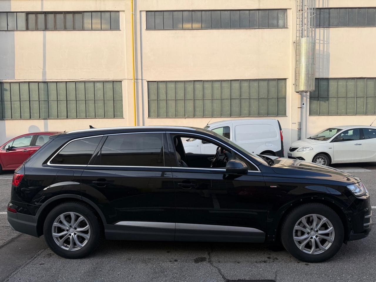 Audi Q7 3.0 TDI 218 CV ultra quattro 7 Posti 2017