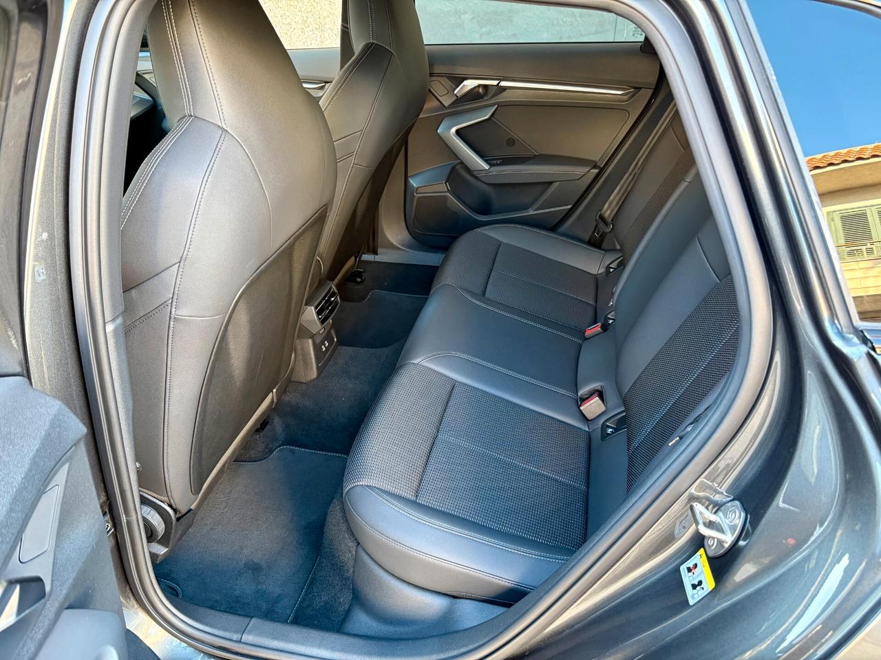 Audi A3 SPB 35 TDI "S-LINE x 2-10.000KM"-'25