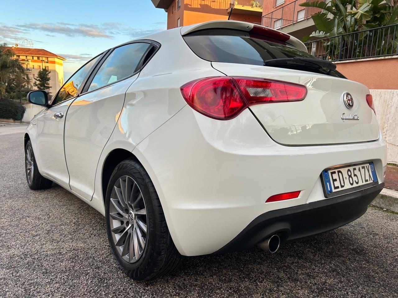 Alfa Romeo Giulietta 1.6 JTDm garanzia 12 mesi