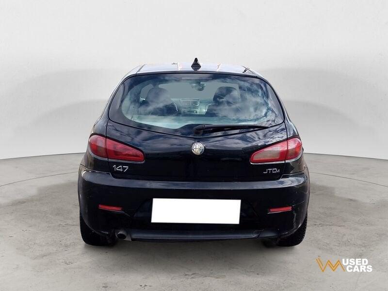 Alfa Romeo 147 147 5p 1.9 jtd Distinctive 120cv
