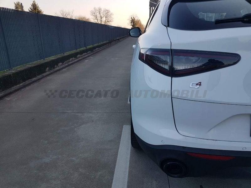 Alfa Romeo Stelvio 2023 2.2 t Sprint Q4 210cv auto