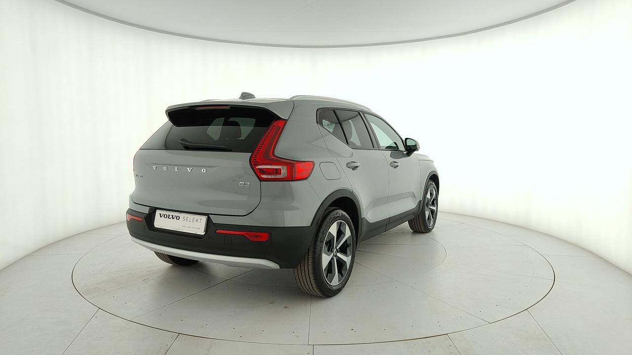VOLVO XC40 2.0 b3 Core auto