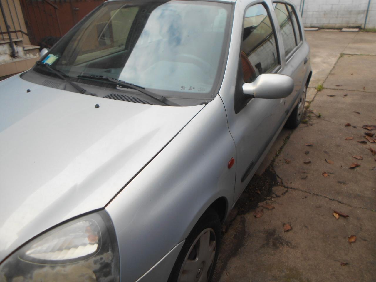 Renault Clio 1.6 16V cat 5 porte Initiale