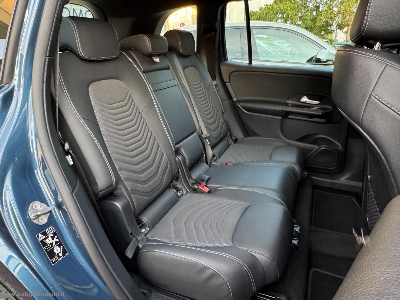 MERCEDES-BENZ GLB 220 d Automatic 4Matic Sport