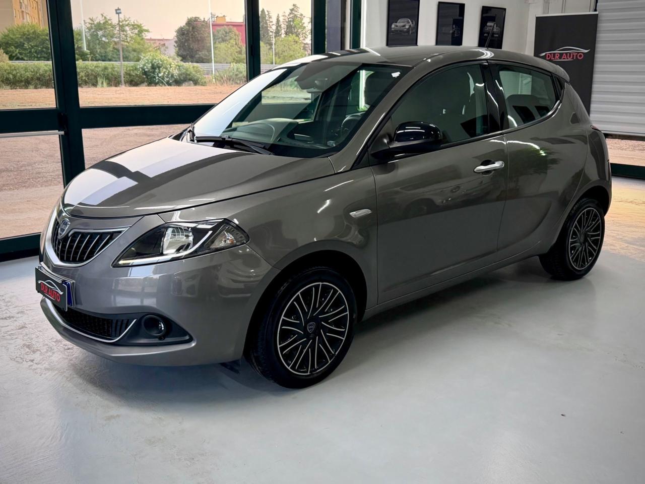 Lancia Ypsilon 1.0 FireFly 5 porte S&S Hybrid Gold