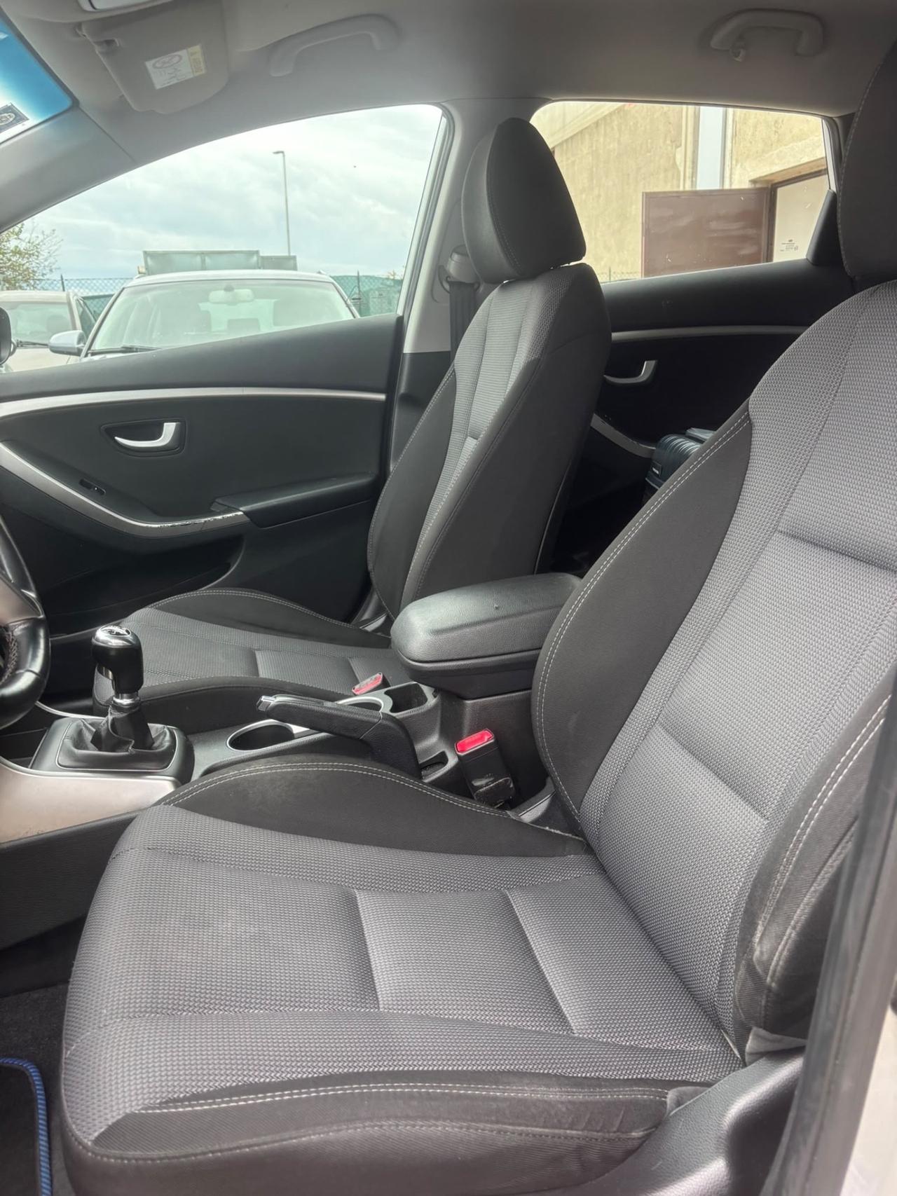 Hyundai i30 Wagon 1.6 CRDi Go! Brasil