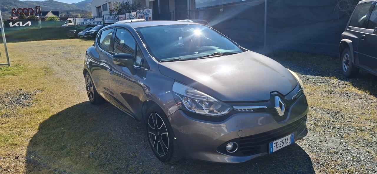 Renault Clio dCi 8V 75 CV Start&Stop 5 porte Energy Duel