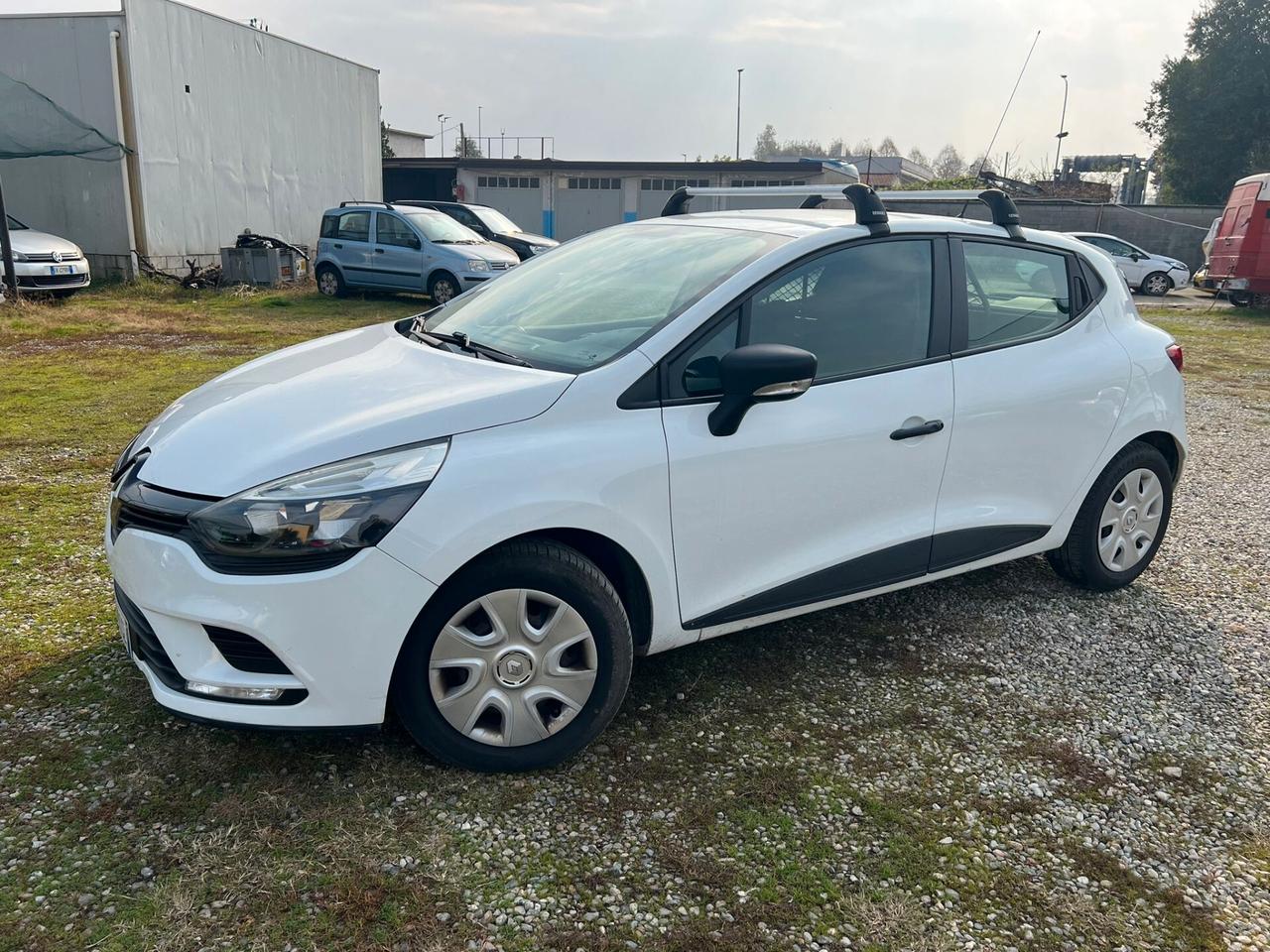Renault Clio dCi 8V 75 CV autocarro 2 posti