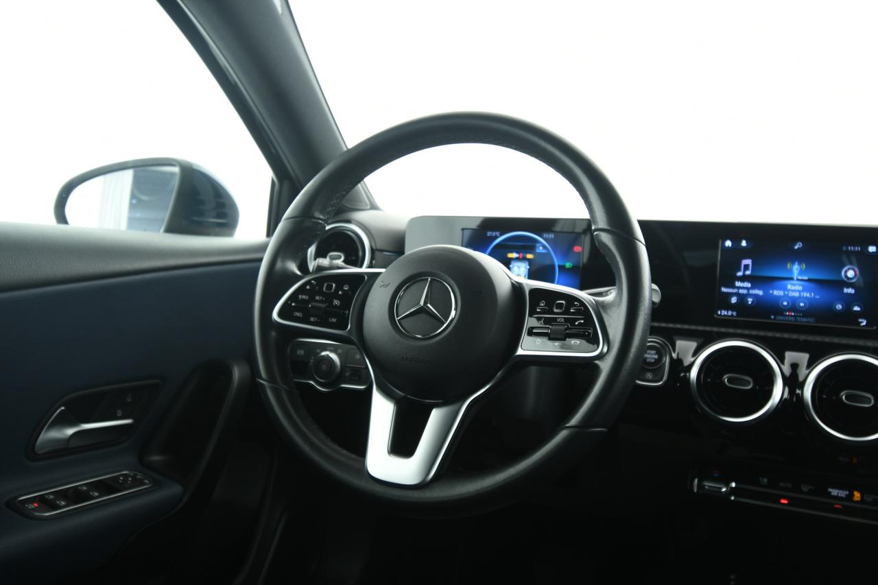 Mercedes-Benz A 180 d Business auto NEOPATENTATI+CAMERA+LED
