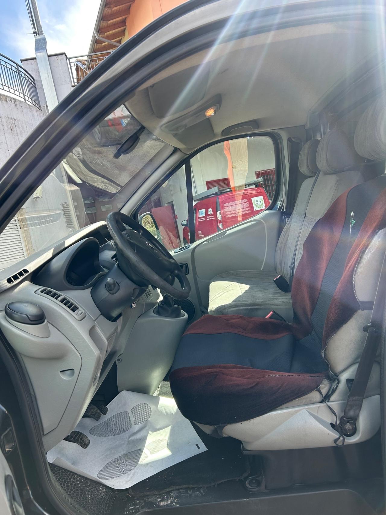 Nissan Primastar 1.9dci 115cv