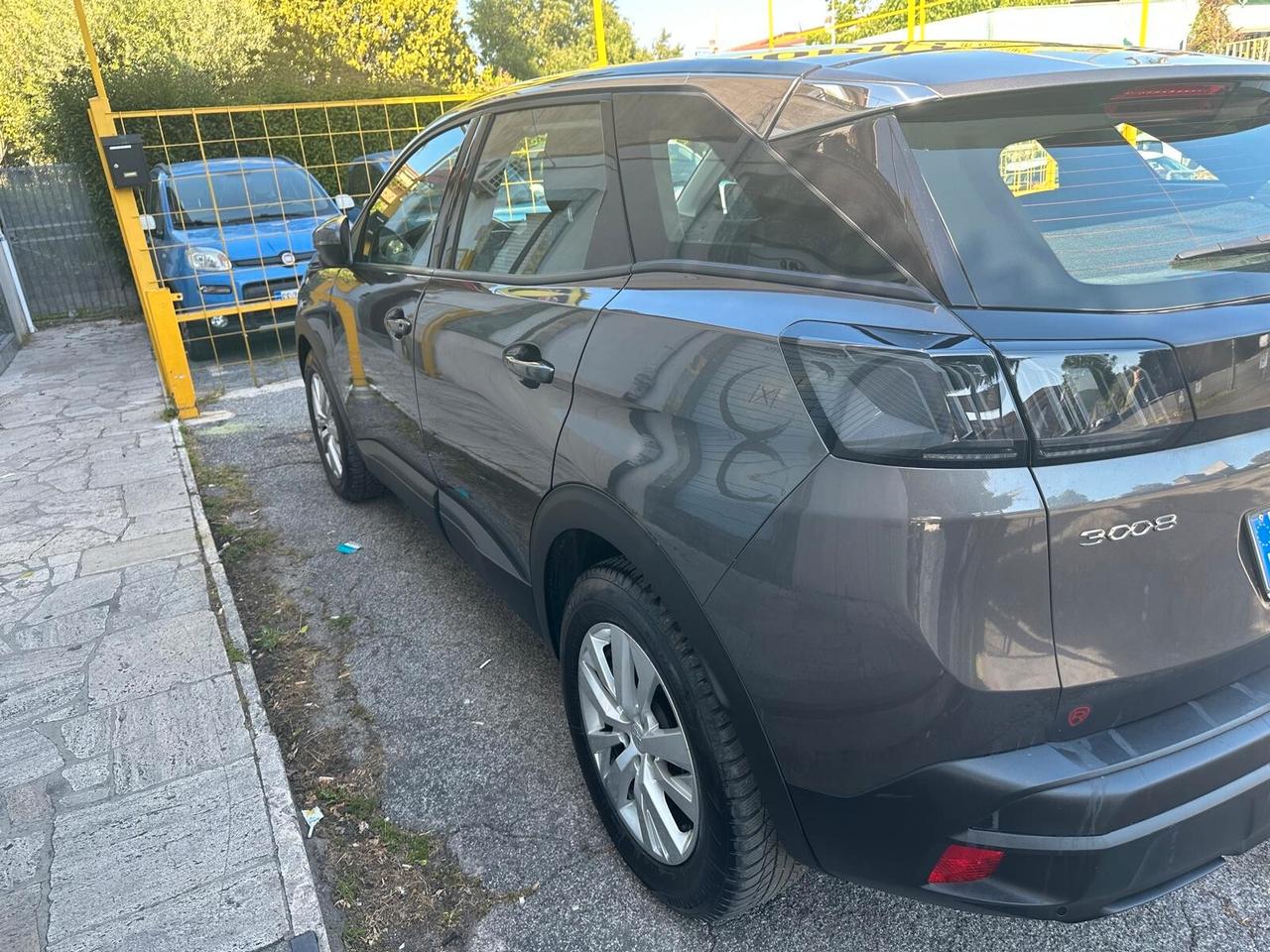 Peugeot 3008 BlueHDi 130 S&S EAT8 Active Business