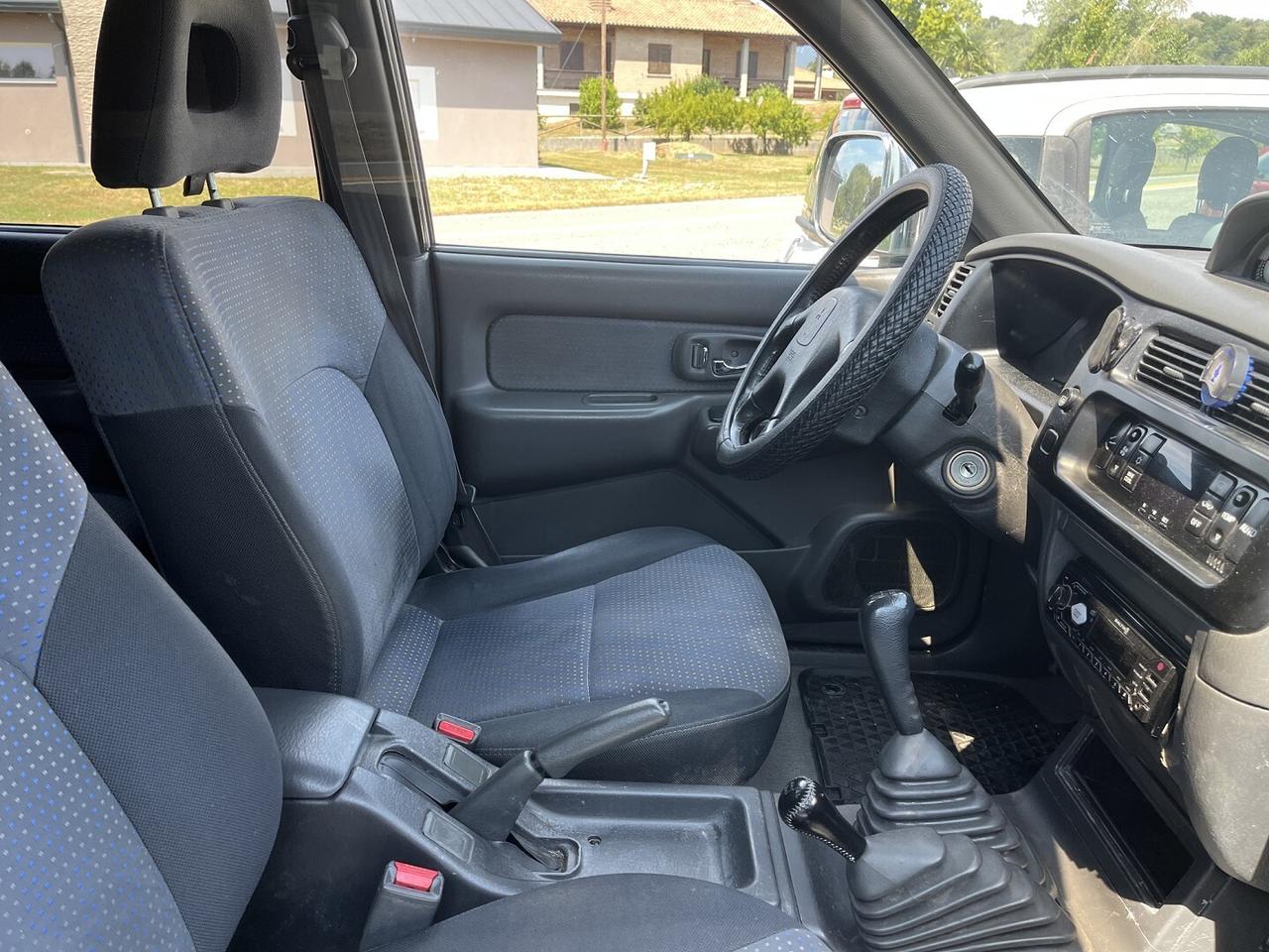 MITSUBISHI L200 D.CAB. 2500 TDI 115 CV hard top