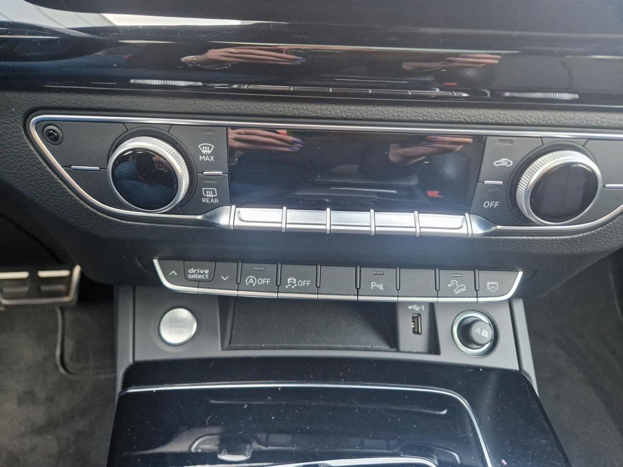 Audi Q5 SPB 45 TFSI quattro S tronic Identity Black