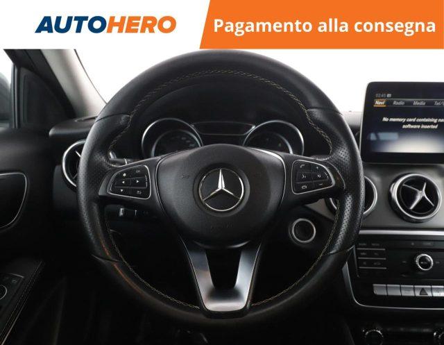 MERCEDES-BENZ GLA 220 d Automatic Sport