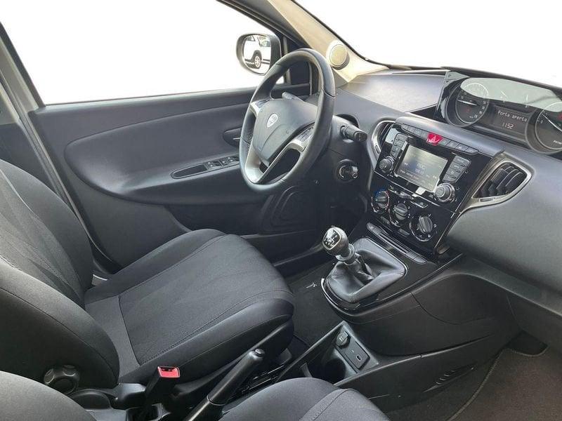 Lancia Ypsilon Ypsilon 1.0 firefly hybrid s&s 70cv