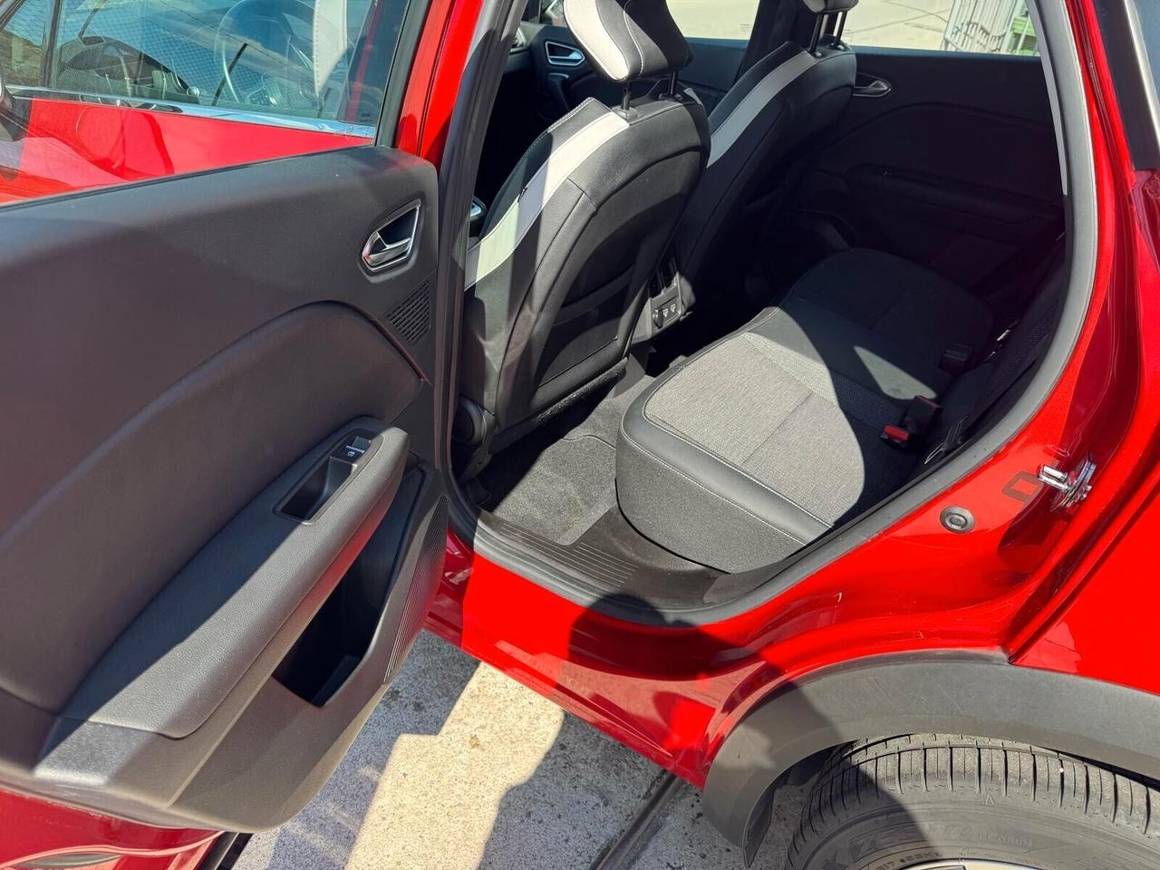 Renault Captur TCe 130 CV Intens *Garanzia 24Mesi*