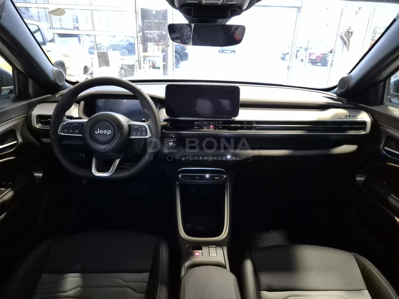 Jeep Avenger 1.2 turbo e-hybrid mhev upland 4xe 145cv edct6