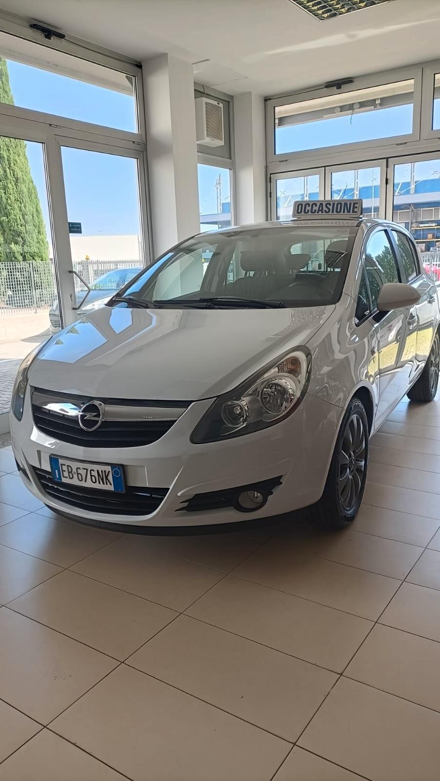 Opel Corsa 1.2 5 porte Enjoy