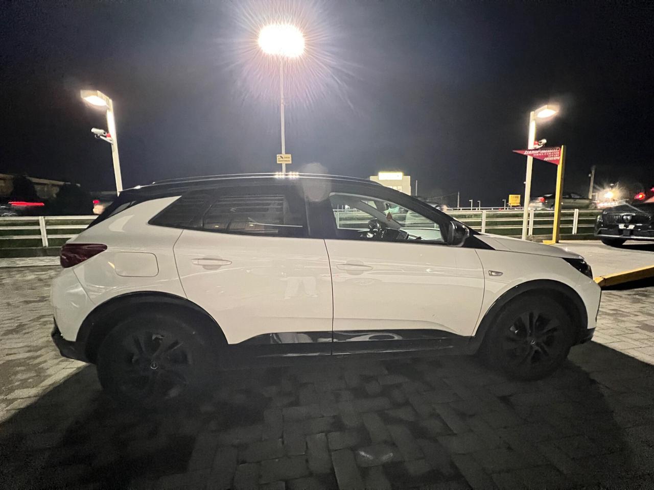 Opel Crossland 1.2 Turbo 12V 130 CV Start&Stop Design & Tech